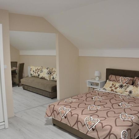 Garden Apartmani ヤゴディナ エクステリア 写真