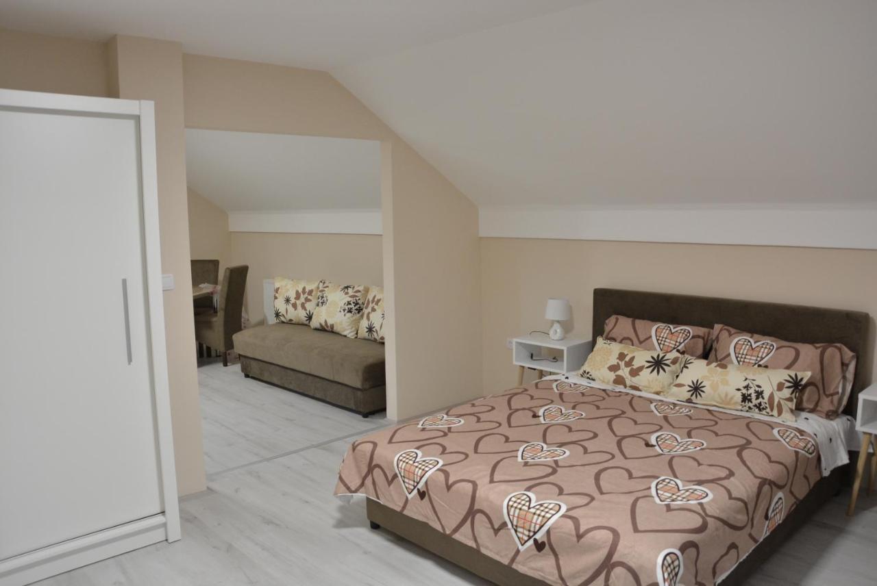 Garden Apartmani ヤゴディナ エクステリア 写真