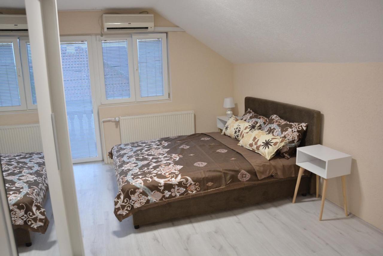 Garden Apartmani ヤゴディナ エクステリア 写真