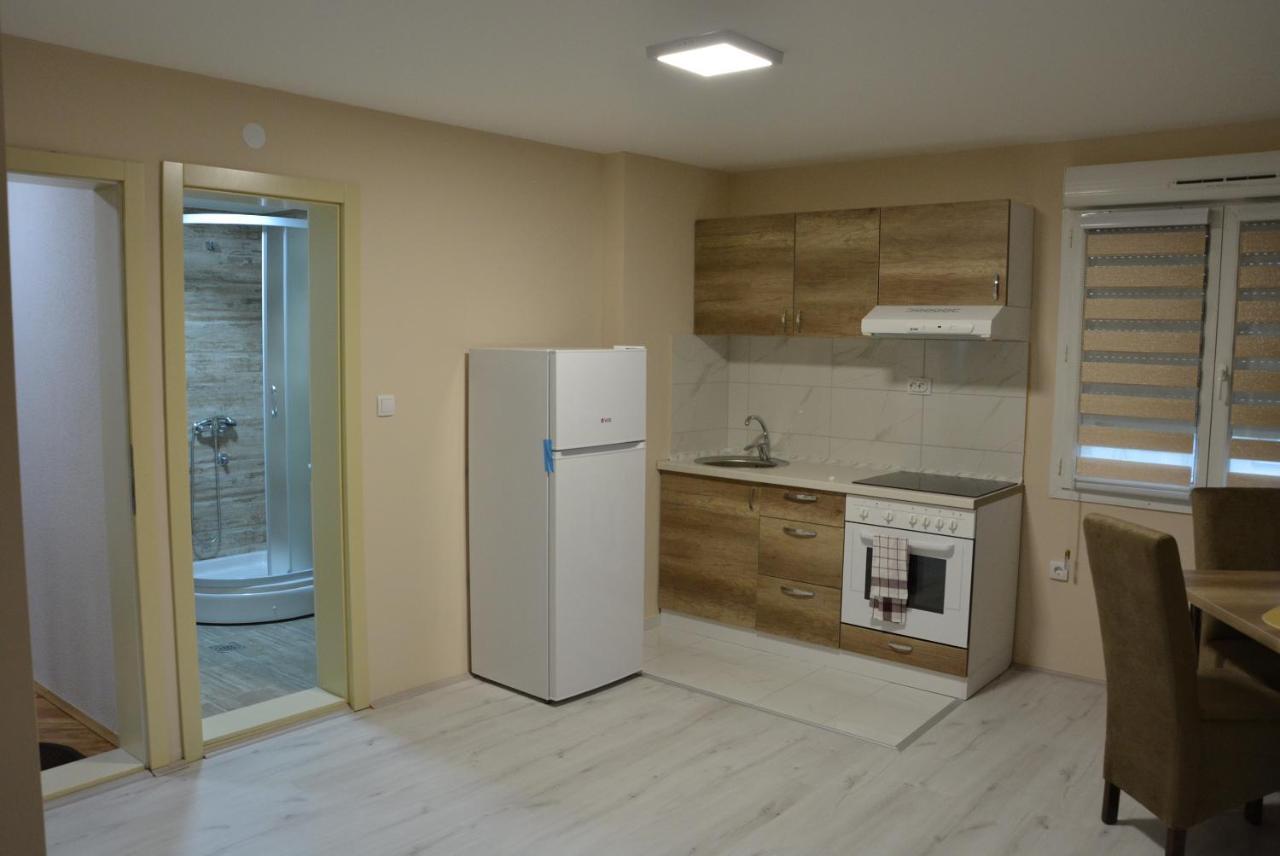 Garden Apartmani ヤゴディナ エクステリア 写真