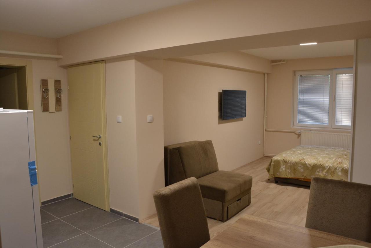 Garden Apartmani ヤゴディナ エクステリア 写真