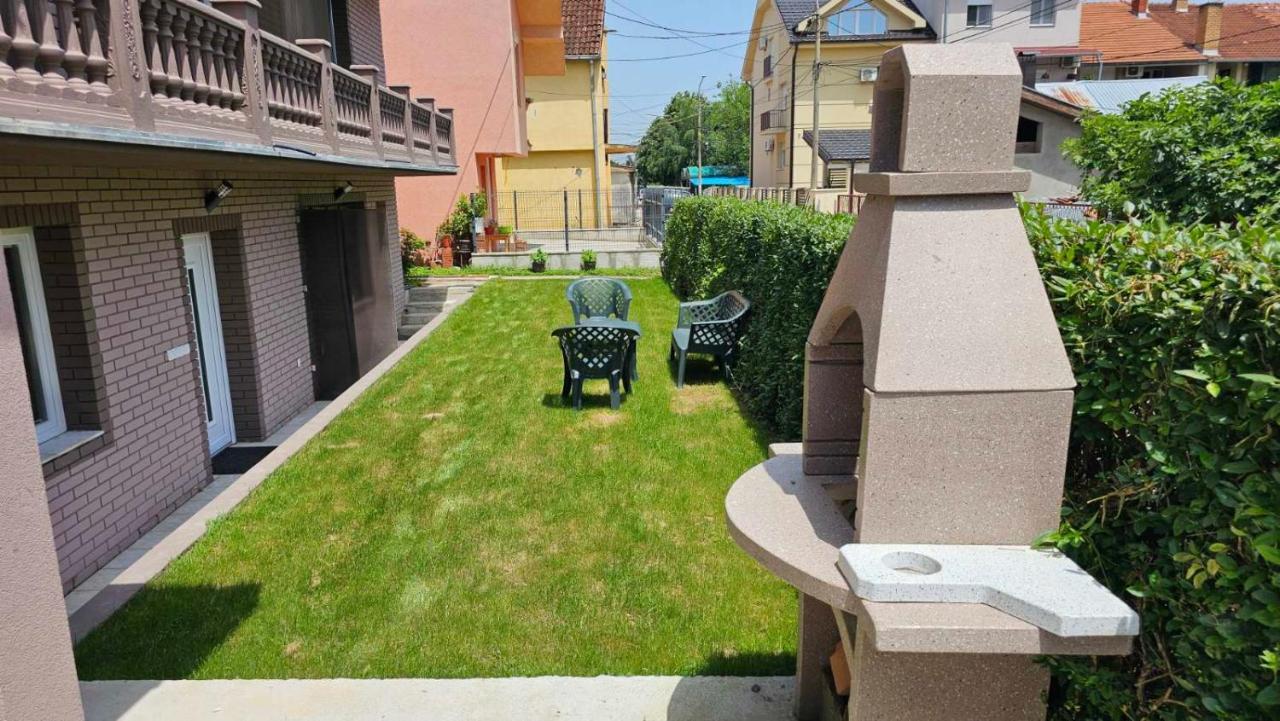 Garden Apartmani ヤゴディナ エクステリア 写真